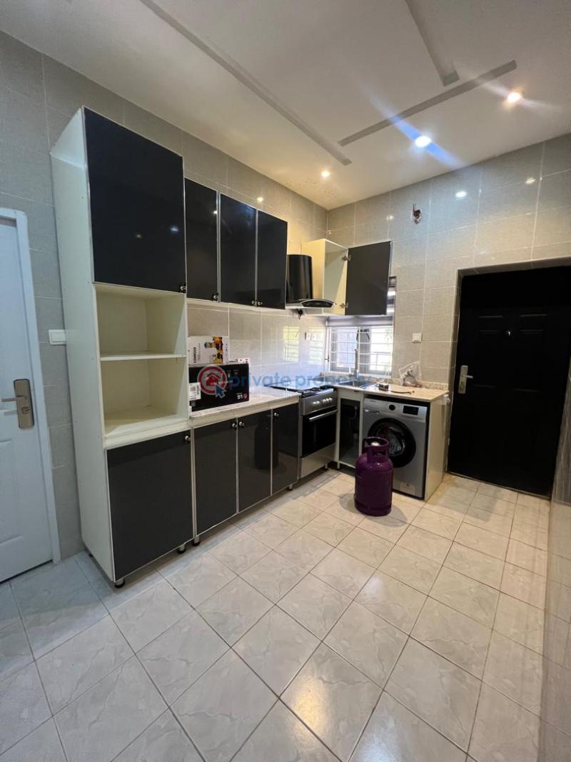 3 bedroom Flat & Apartment For Rent Guzape Abuja Phase 1  - 4