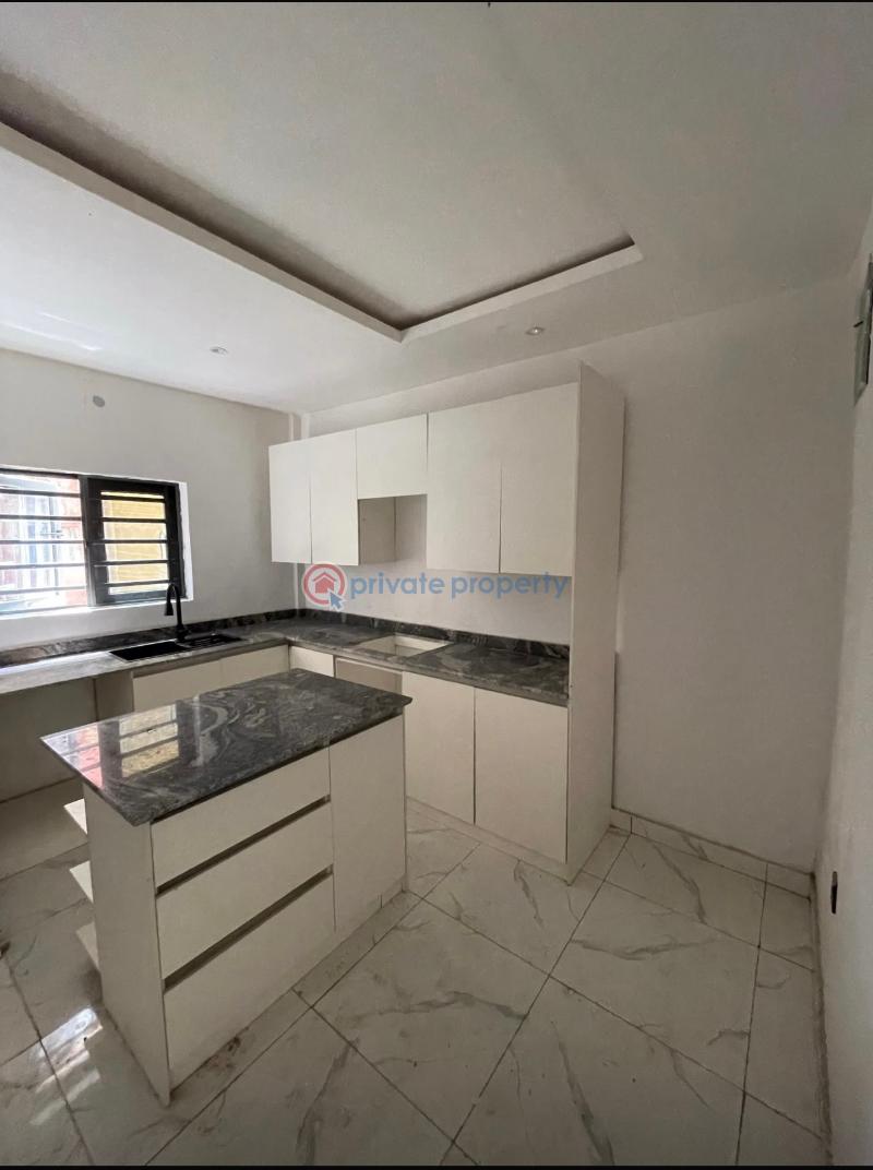 3 bedroom Block Of Flats For Sale Aguda Surulere Lagos Aguda  Surulere Lagos - 9