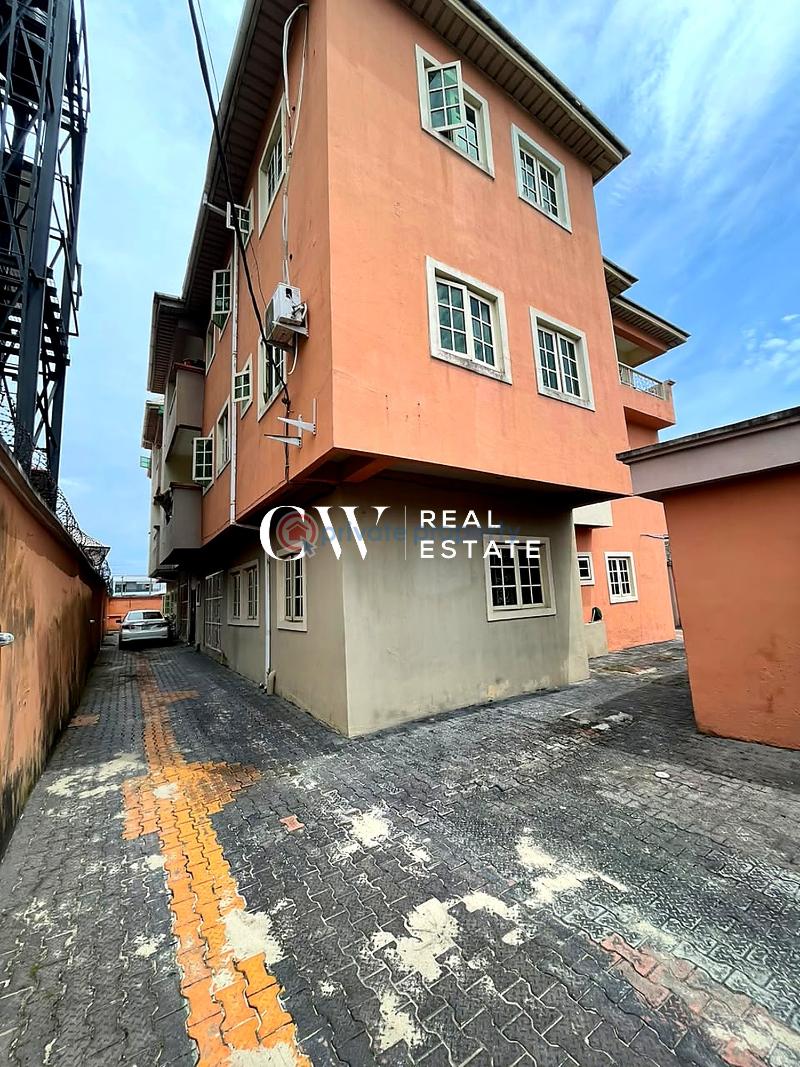 3 bedroom Flat & Apartment For Rent Lekki Lagos - 0