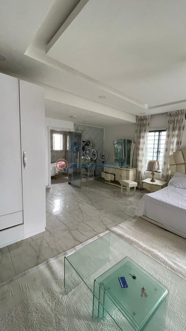 3 bedroom Flat & Apartment For Rent Banana Island Ikoyi Lagos - 1