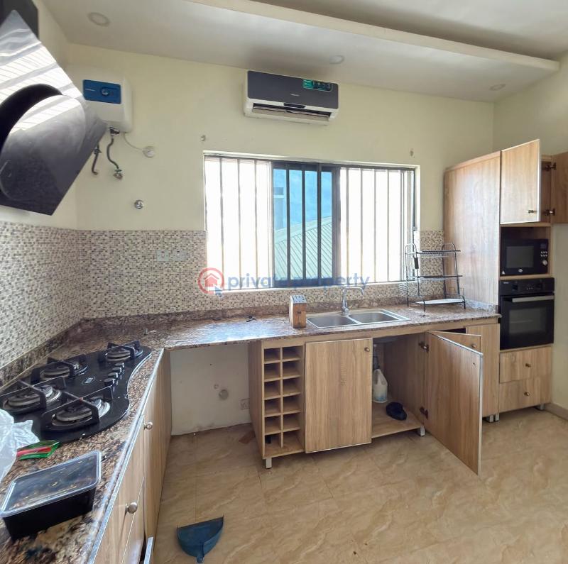 3 bedroom Flat & Apartment For Rent Lekki Phase 1 Lagos - 2