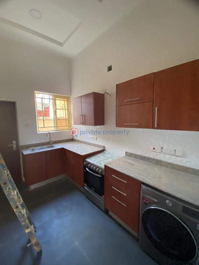 3 bedroom Flat & Apartment For Rent Lekki Phase 1 Lagos - 3