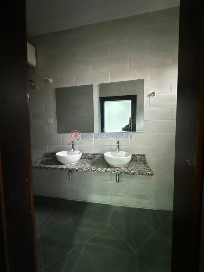 3 bedroom Flat & Apartment For Rent Lekki Phase 1 Lagos - 3