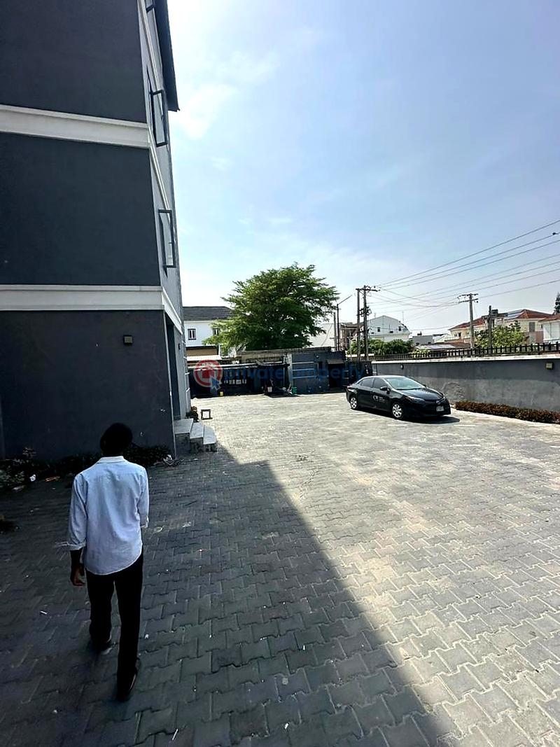 3 bedroom Flat & Apartment For Rent Lekki Phase 1 Lagos - 5