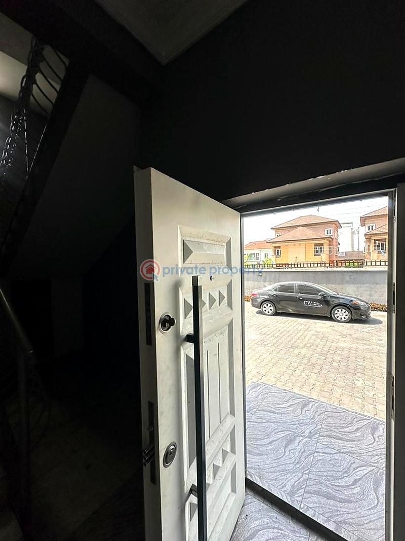 3 bedroom Flat & Apartment For Rent Lekki Phase 1 Lagos - 21