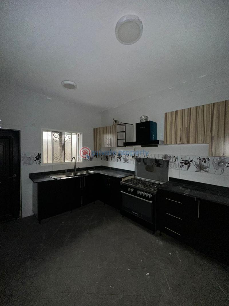 3 bedroom Flat & Apartment For Rent Lekki Phase 1 Lagos - 3