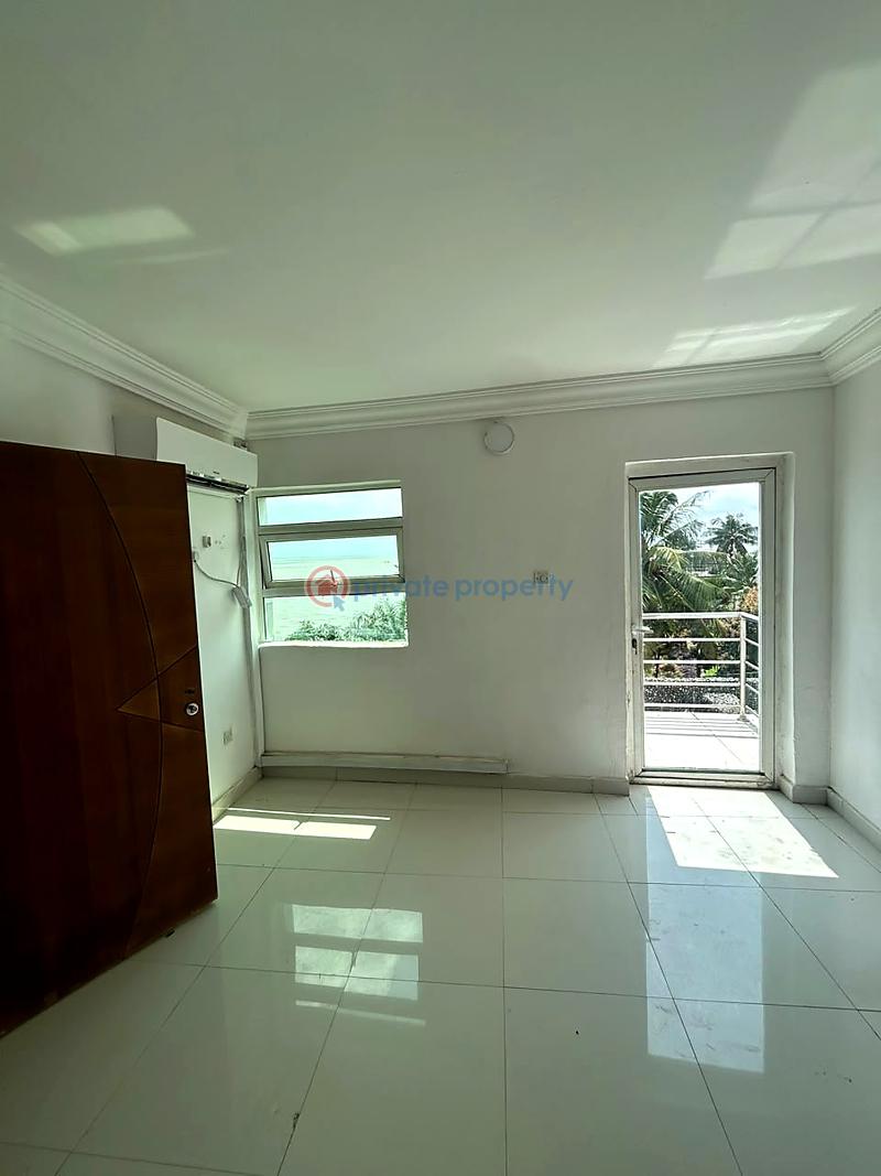 3 bedroom Flat & Apartment For Rent Ikoyi Lagos - 3