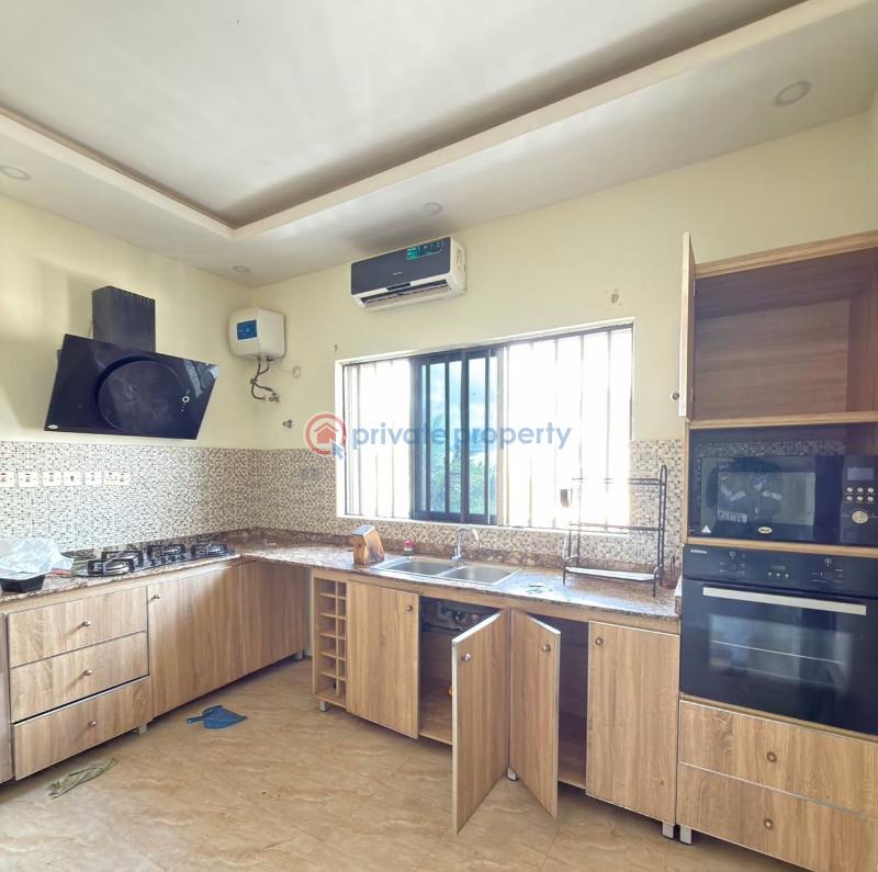 3 bedroom Flat & Apartment For Rent Lekki Phase 1 Lagos - 3
