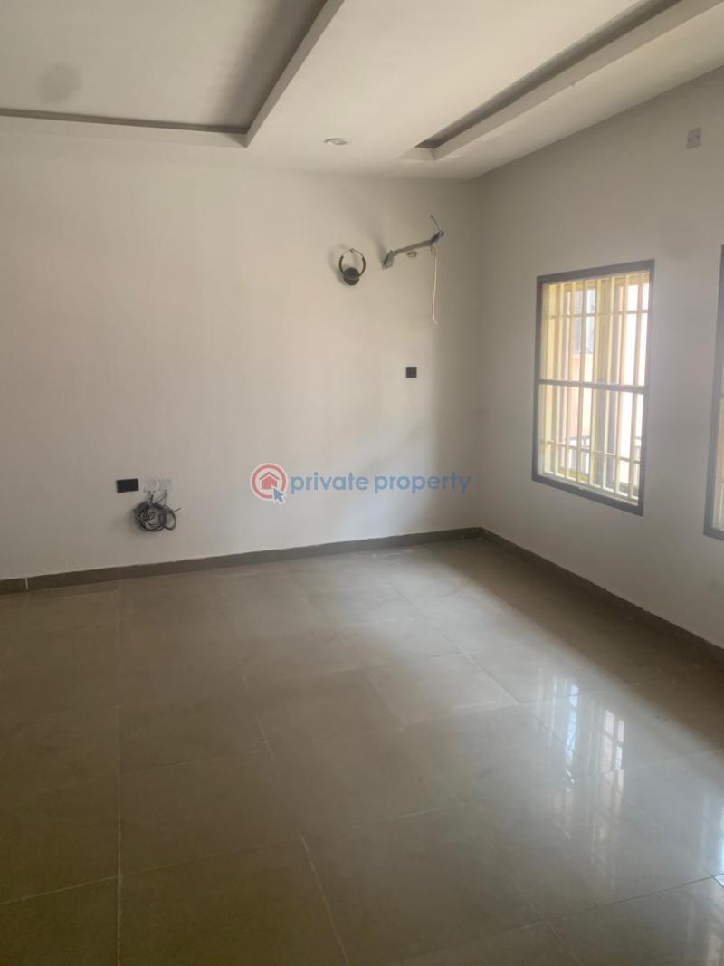 3 bedroom Flat & Apartment For Rent Jahi Abuja Phase 2  - 2
