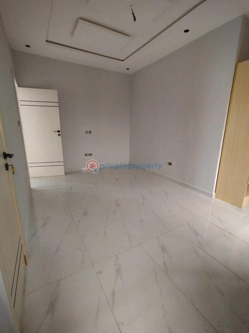 3 bedroom Block Of Flats For Sale Mende Maryland Lagos - 1