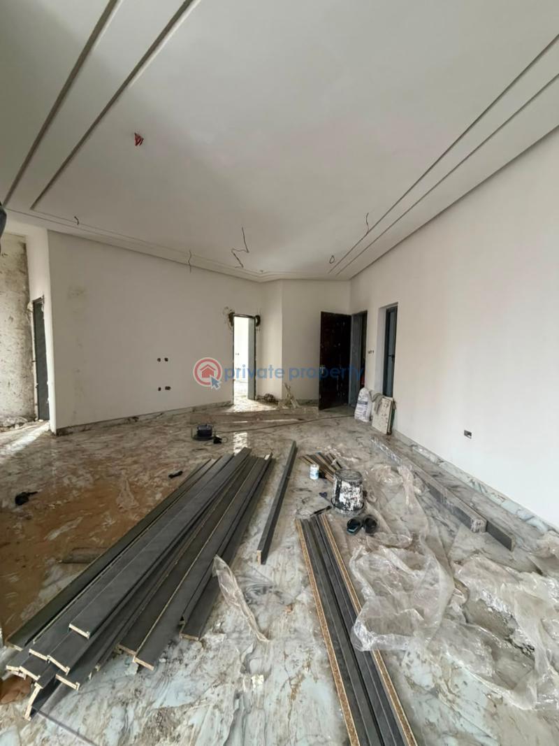 3 bedroom Flat & Apartment For Sale Garki Abuja Phase 1  - 1