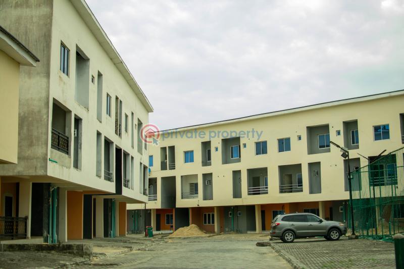 3 bedroom Flat & Apartment For Sale Off Lbs, Lagos Business School Ajah Lagos - 0