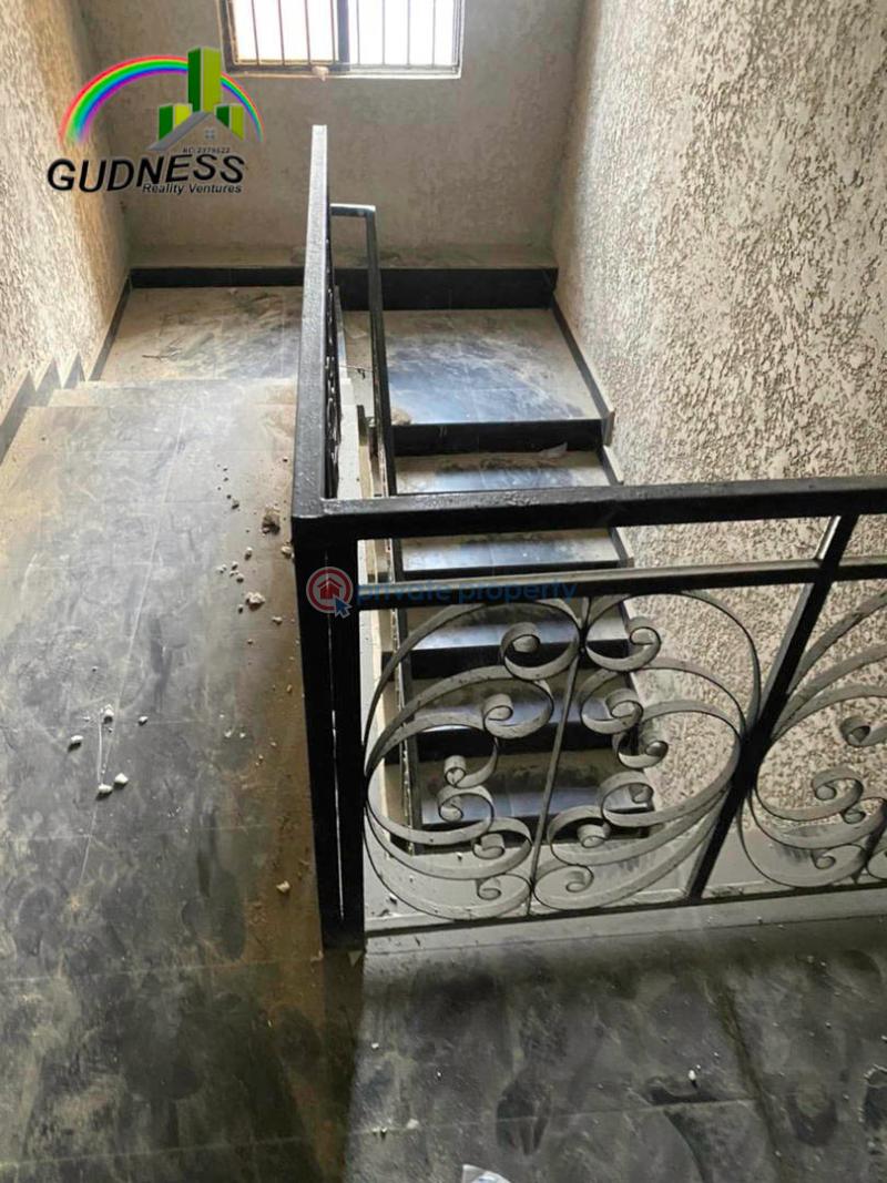 3 bedroom Flat & Apartment For Rent Thomas Estate Ajah Lagos - 9