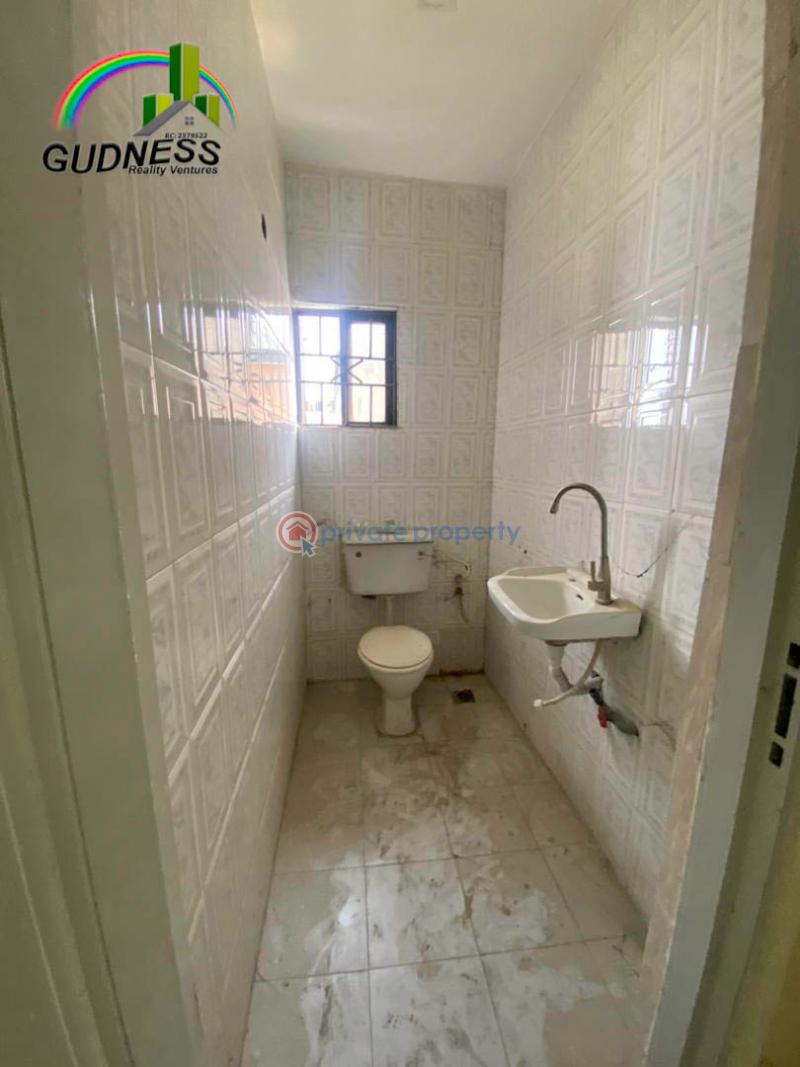 3 bedroom Flat & Apartment For Rent Thomas Estate Ajah Lagos - 11