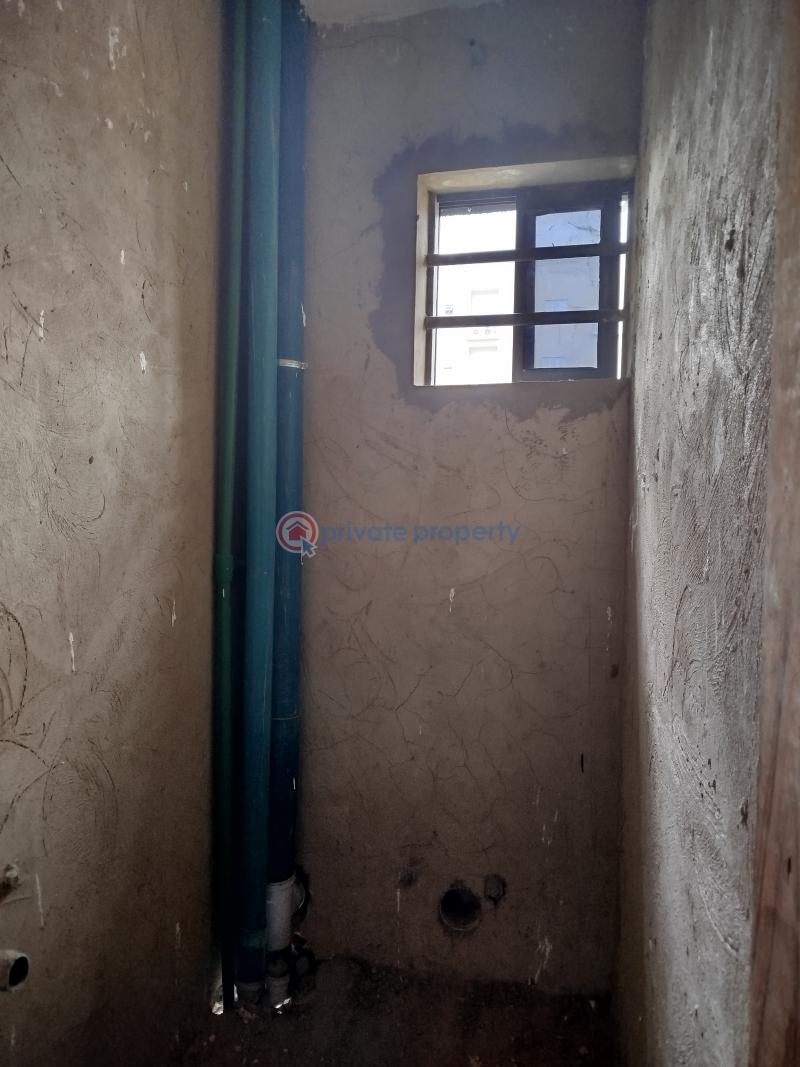3 bedroom Block Of Flats For Sale Alagomeji Yaba Lagos - 9