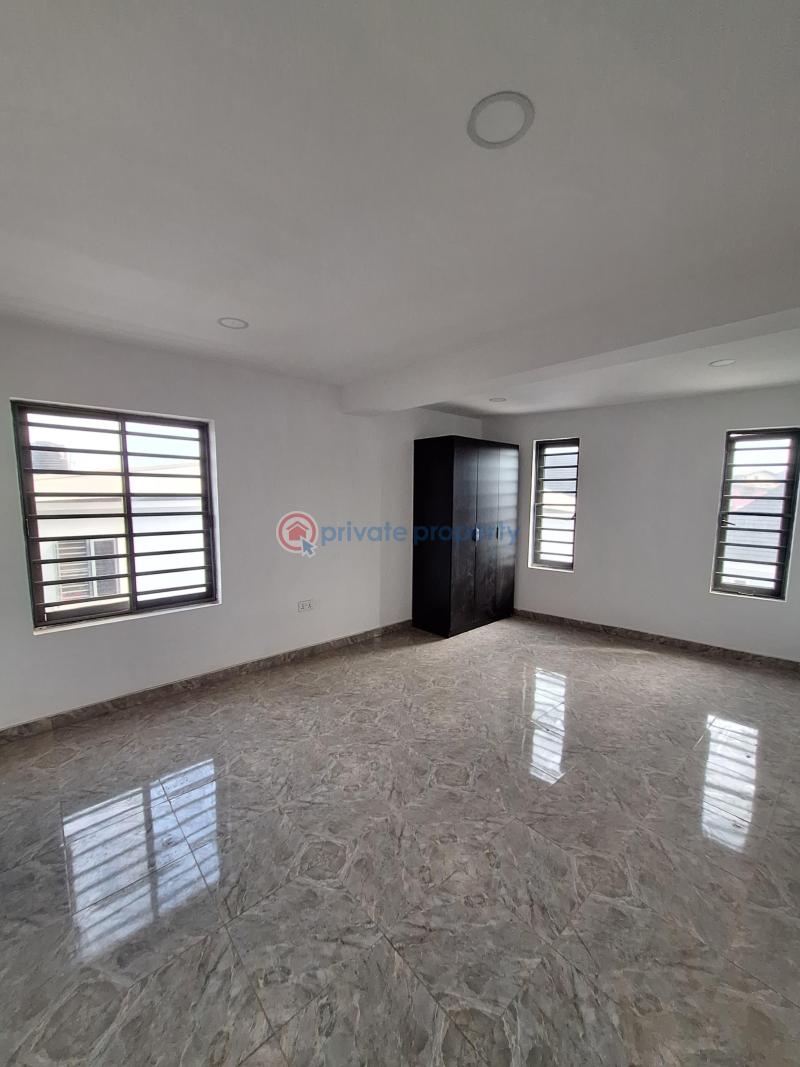 3 bedroom Flat & Apartment For Sale Gbagada, Gbagada Lagos - 1