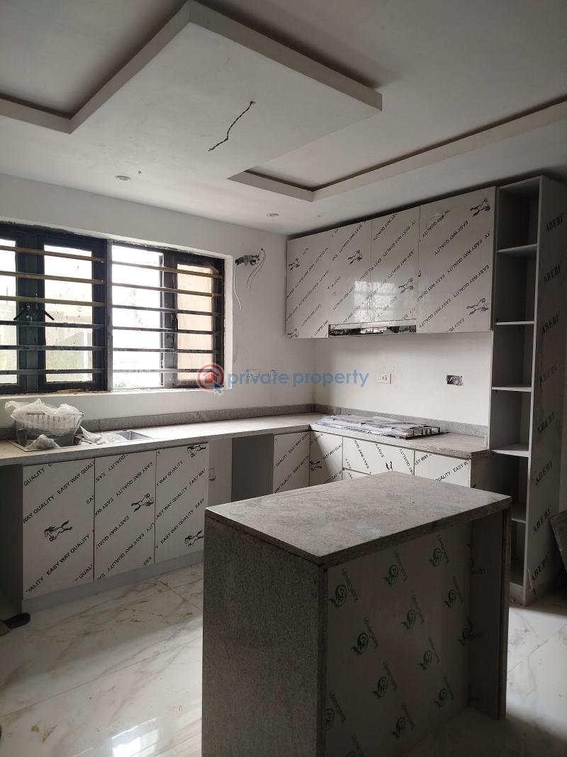 3 bedroom Block Of Flats For Sale Maryland Lagos - 19