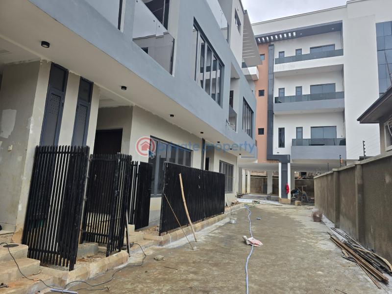 3 bedroom Flat & Apartment For Sale Taat Estate Maryland Lagos - 0