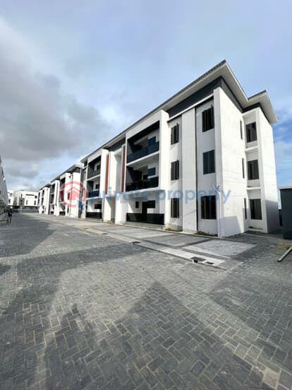 3 bedroom Block Of Flats For Sale Osapa Lekki Lagos - 2