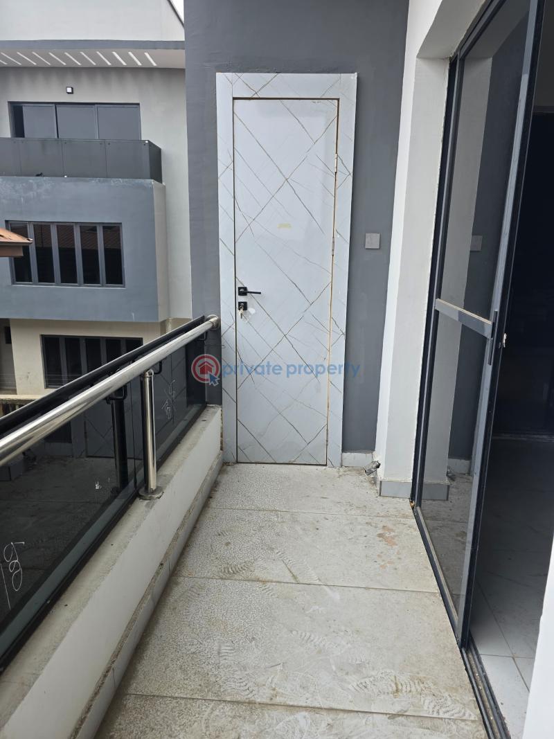 3 bedroom Flat & Apartment For Sale Taat Estate Maryland Lagos - 1