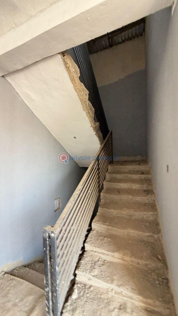 3 bedroom Block Of Flats For Sale Kaura Abuja Phase 2  - 9