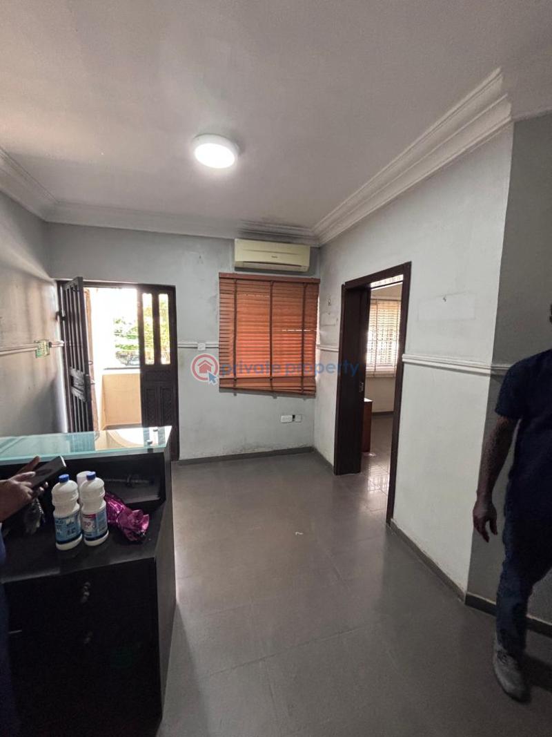 3 bedroom Private Office For Rent Off Ajose Adeogun Street Victoria Island Lagos - 4
