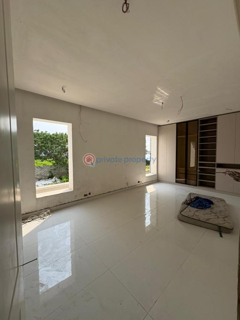 3 bedroom Flat & Apartment For Sale Banana Island Ikoyi Lagos - 5