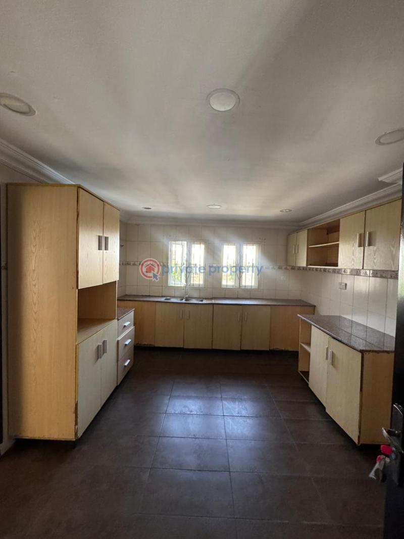 3 bedroom Flat & Apartment For Rent Lekki Phase 1 Lagos - 3