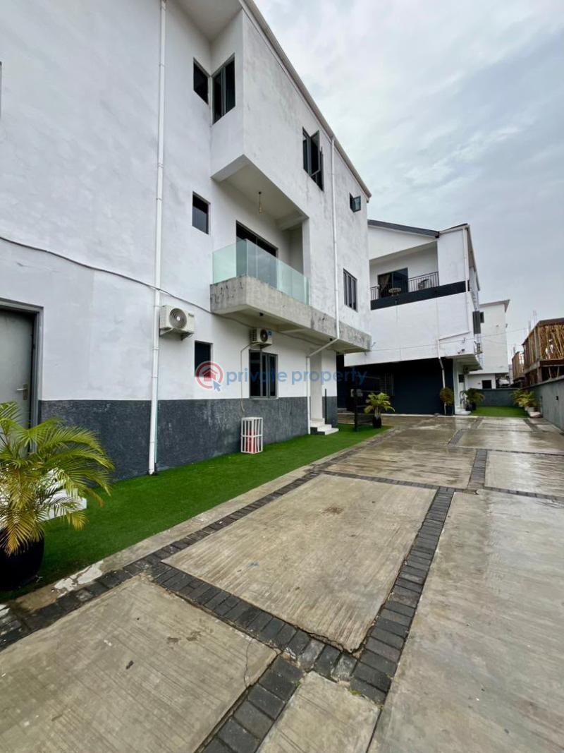 3 bedroom Flat & Apartment For Rent Lekki Phase 1 Lagos - 1