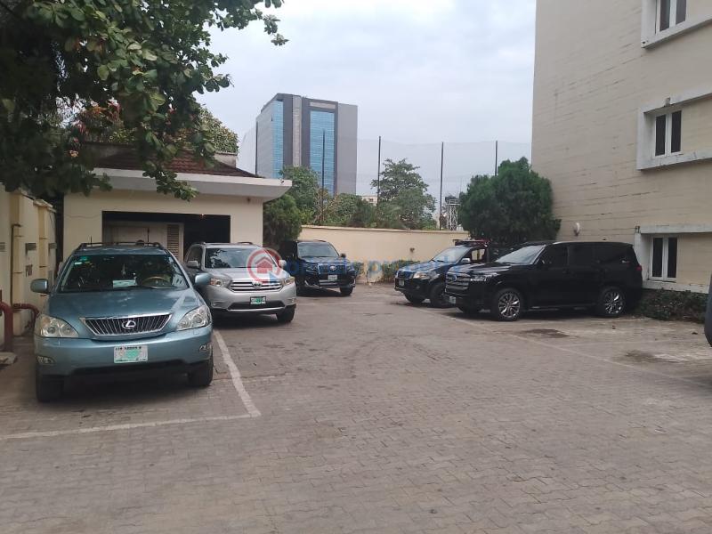 3 bedroom Flat & Apartment For Sale Old Ikoyi Lagos - 1