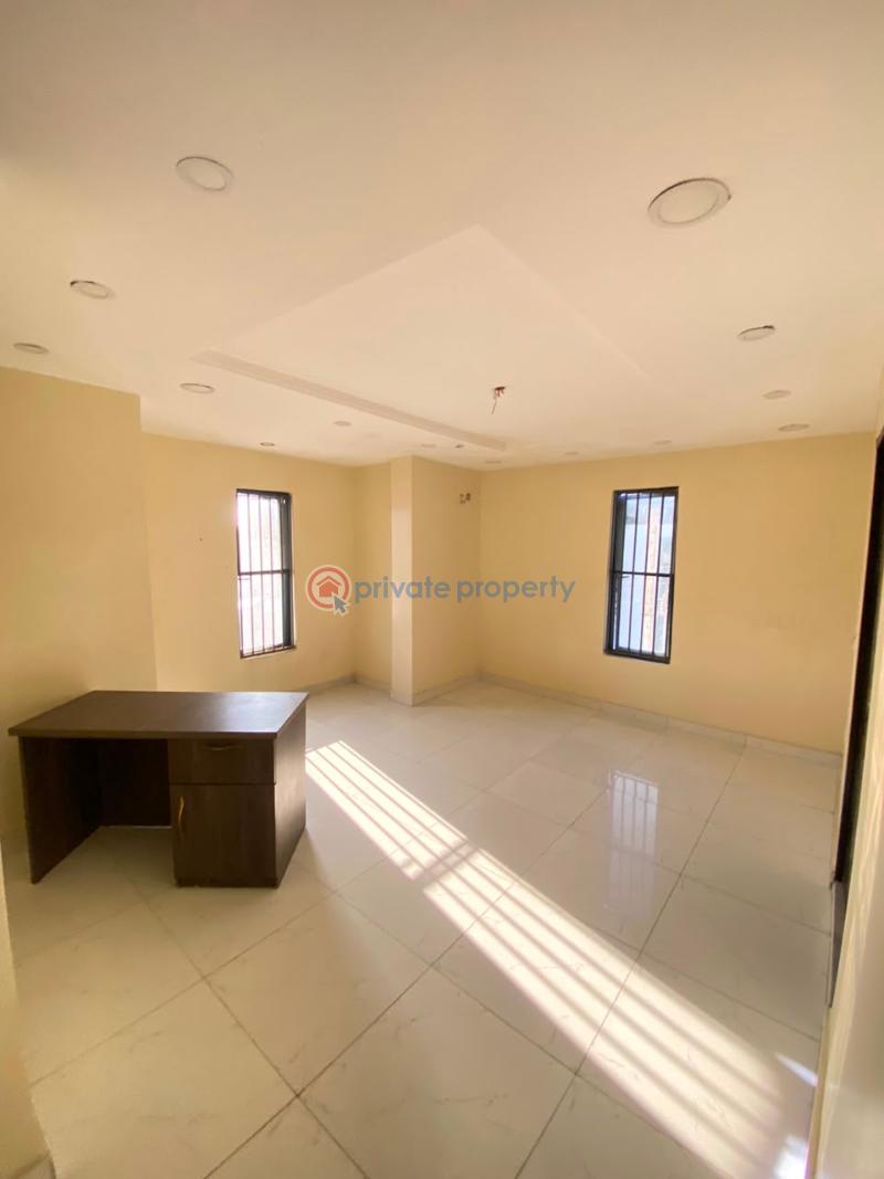 3 bedroom Block Of Flats For Rent Ilasan Lekki Lagos - 8