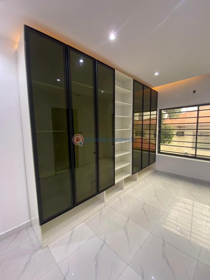 3 bedroom Shared Apartment For Sale Lekki Phase 1 Lagos - 3