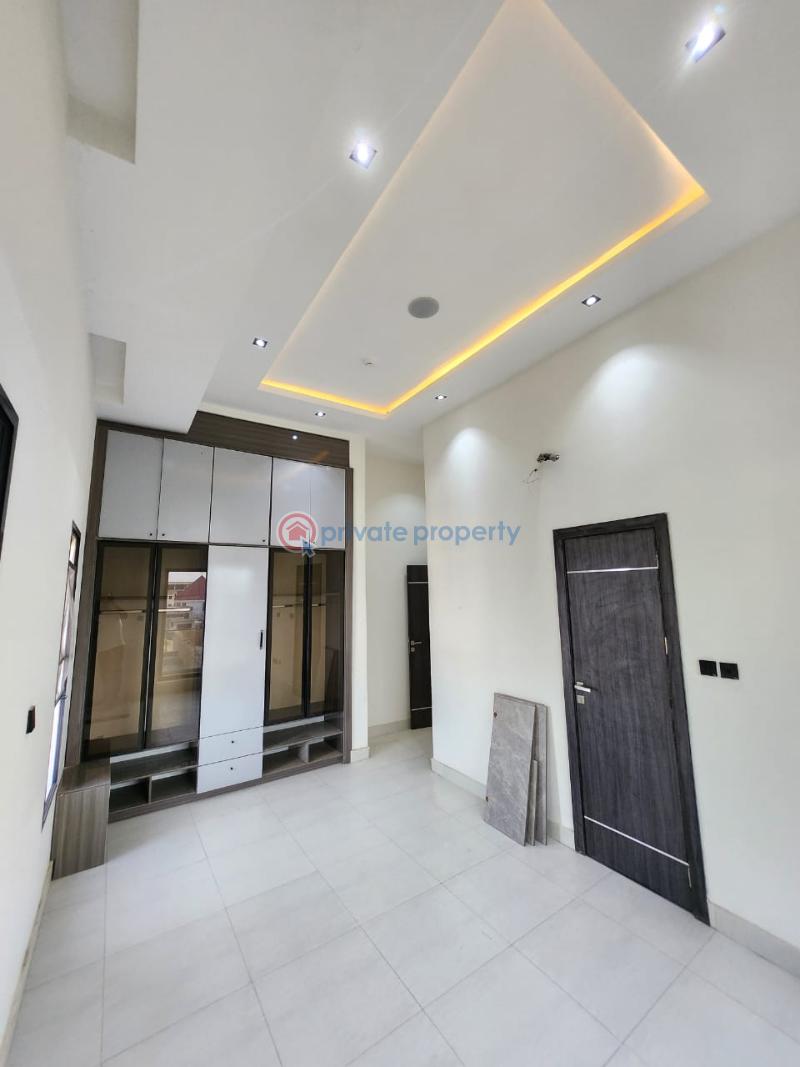 3 bedroom Shared Apartment For Rent Lekki Phase 1 Lagos - 5