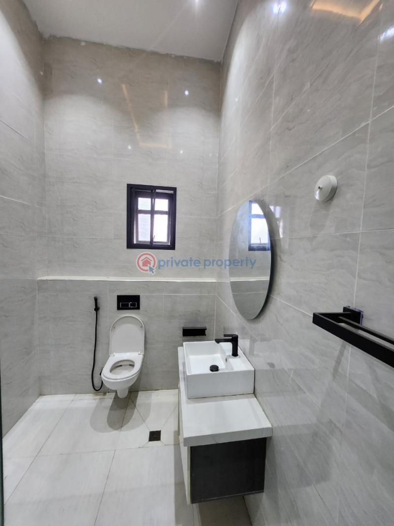 3 bedroom Shared Apartment For Rent Lekki Phase 1 Lagos - 1