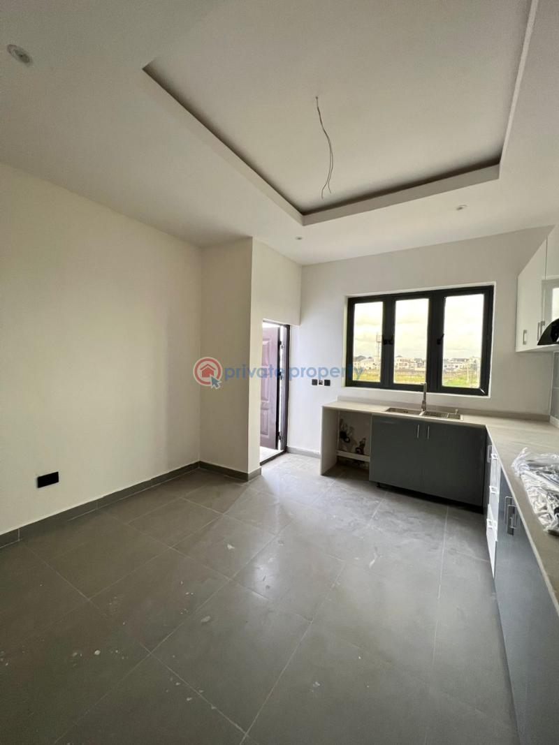 3 bedroom apartment with swimming pool - 7 3 bedroom Flat & Apartment For Sale Osapa London Lekki Lagos - 7