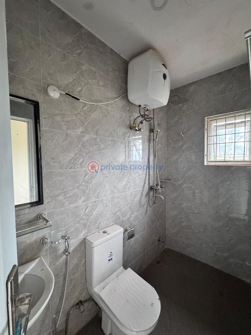 3 bedroom House For Sale Galadimawa Abuja Phase 3  - 4