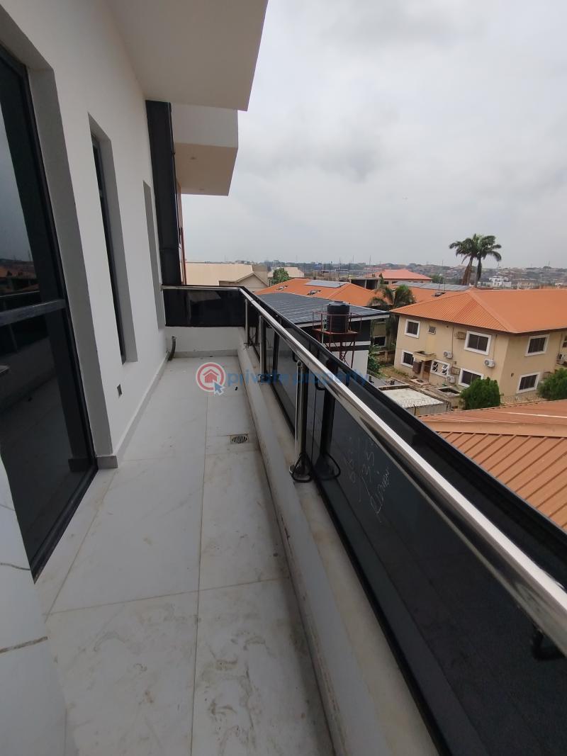 3 bedroom Block Of Flats For Sale Mende Maryland Lagos - 17