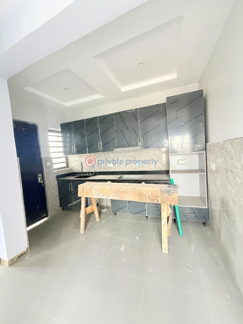 3 bedroom Shared Apartment For Sale LSDPC Maryland Estate Lagos - 7