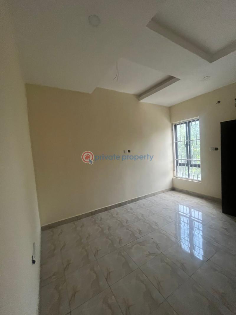 3 bedroom House For Sale Gaduwa Abuja Phase 2  - 4