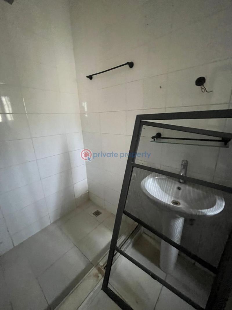 3 bedroom House For Sale Jahi Abuja Phase 2  - 4