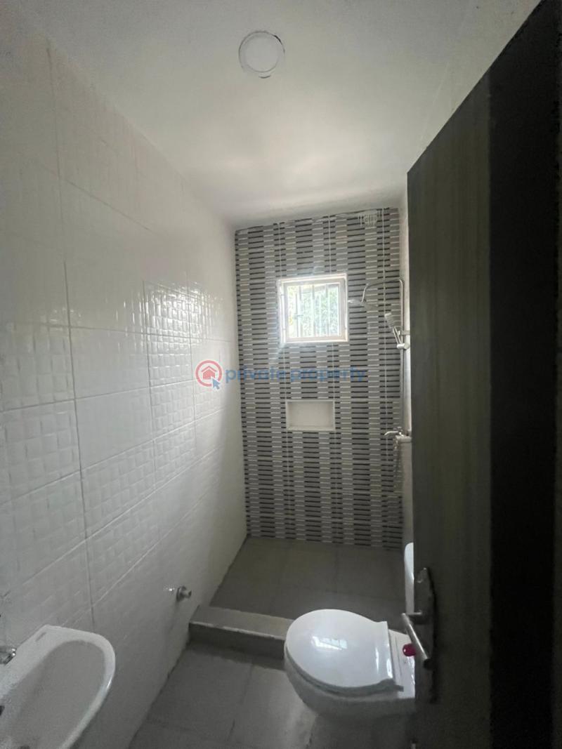 3 bedroom House For Sale Gaduwa Abuja Phase 2  - 2