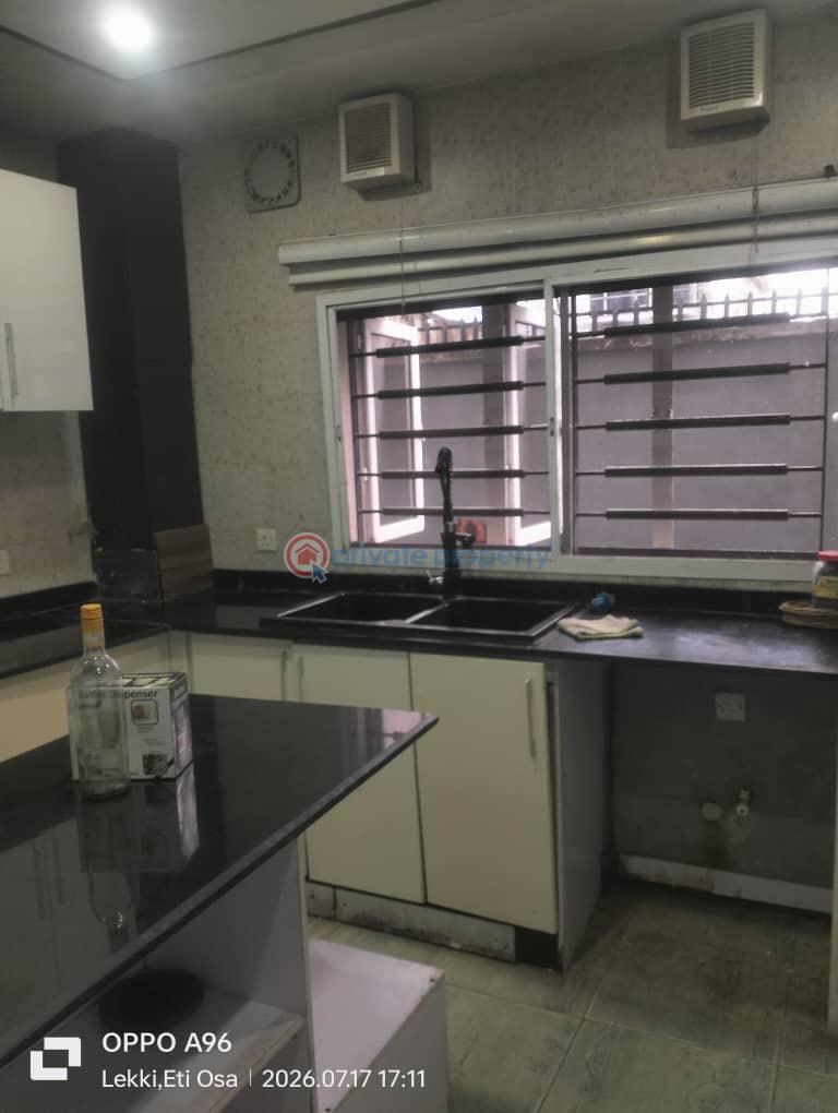 3 bedroom Block Of Flats For Sale Kenneth Odidika Close Ologolo Lekki Lagos - 4