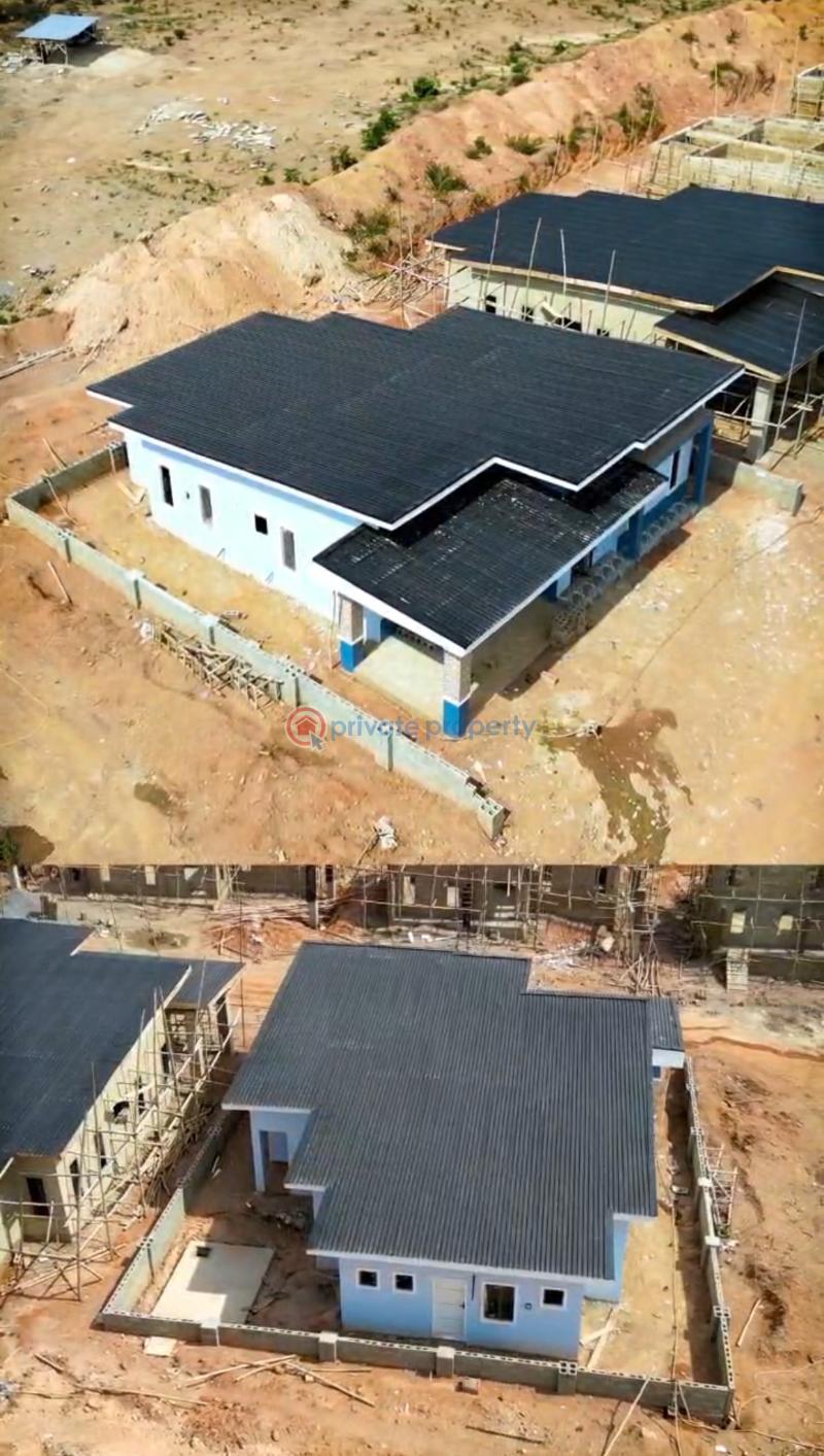 3 bedroom Detached Bungalow For Sale Olunde Scheme/ Academy/ Off Lagos Ibadan Expressway Ibadan Ibadan Oyo - 0