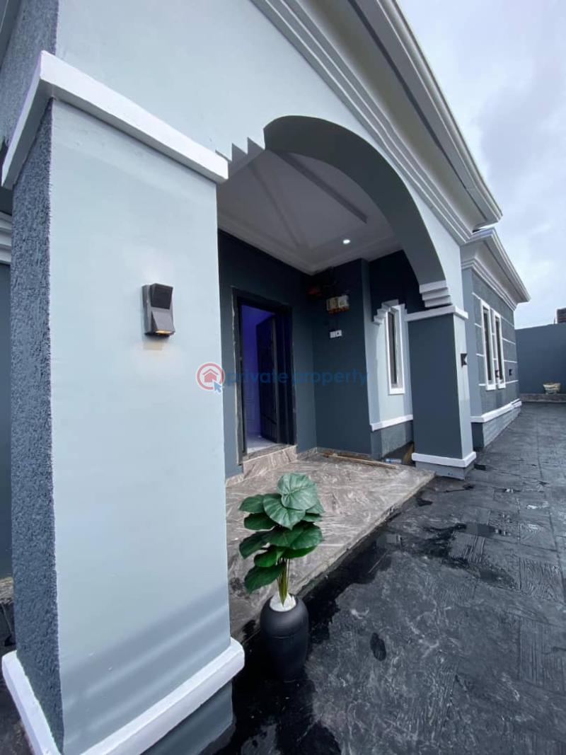 3 bedroom Bungalow For Sale Atere Kasumu, Akala Express Akala Express Ibadan Oyo - 1