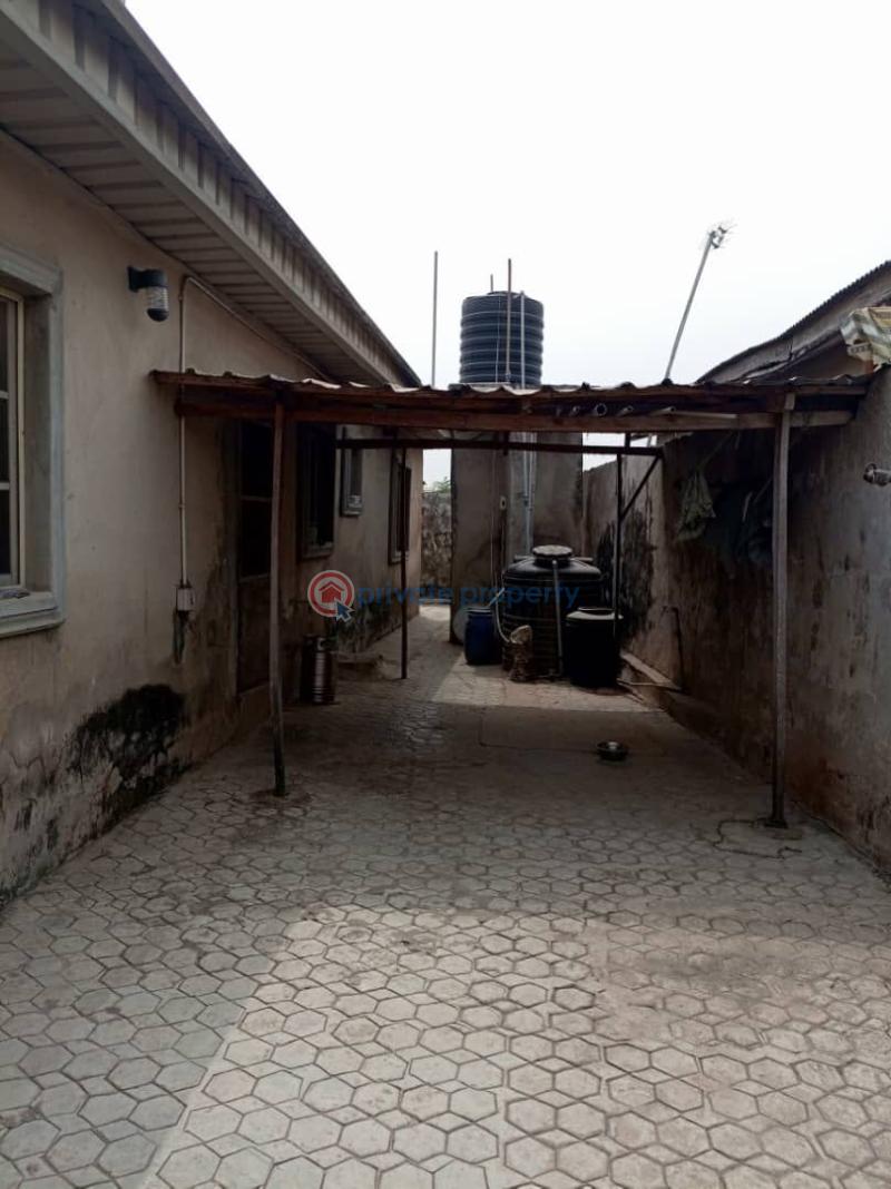 3 bedroom Bungalow For Sale Magodo GRA Phase 1 Ojodu Lagos - 3