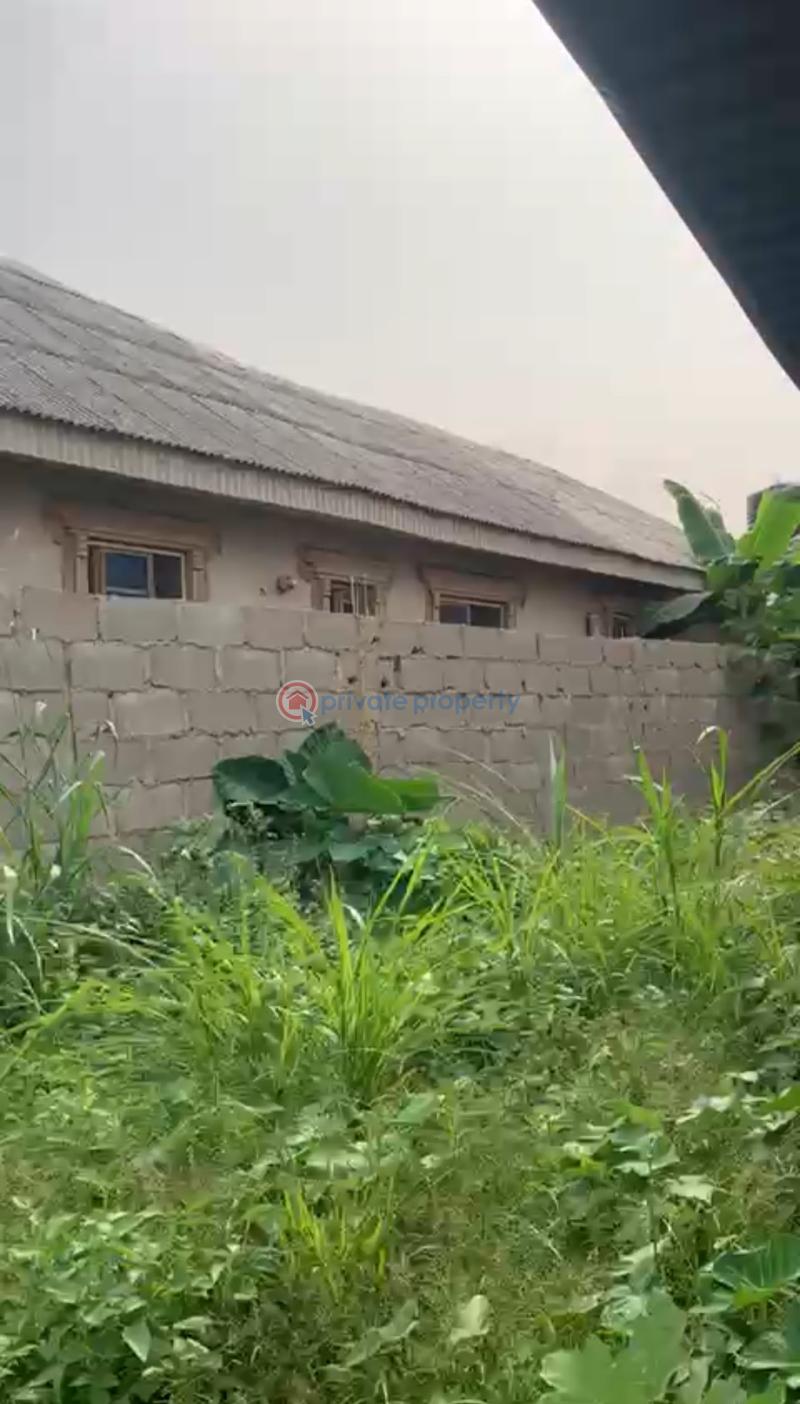 4 bedroom Detached Bungalow For Sale Mowe Obafemi Owode Ogun - 7