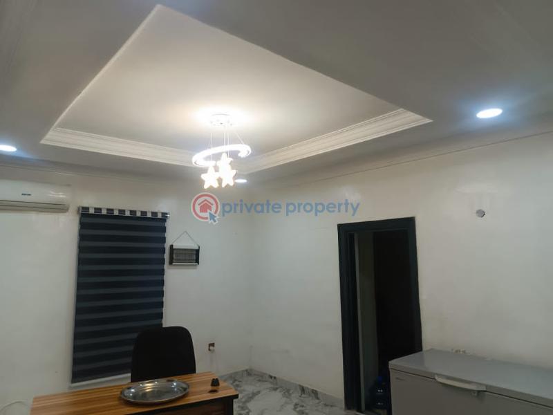 House For Rent Location: Aerodrome Gra* Ibadan Oyo - 1