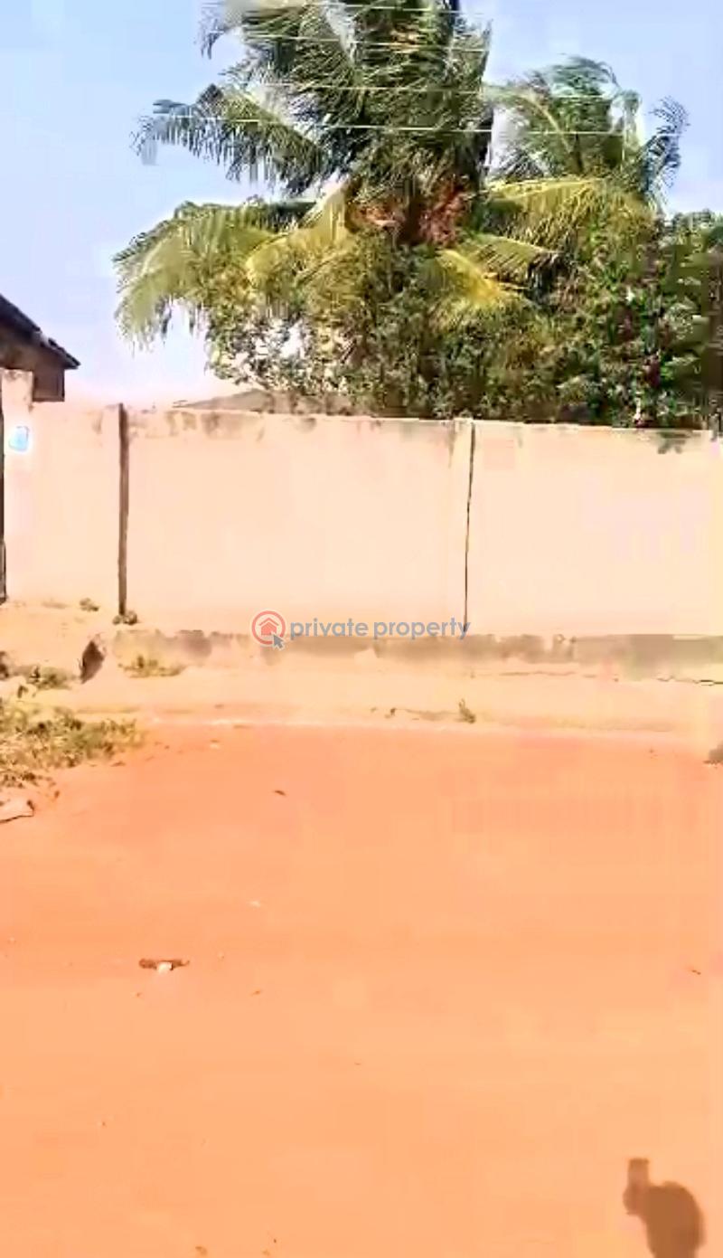 3 bedroom Detached Bungalow For Sale Eyita Ikorodu Lagos - 6