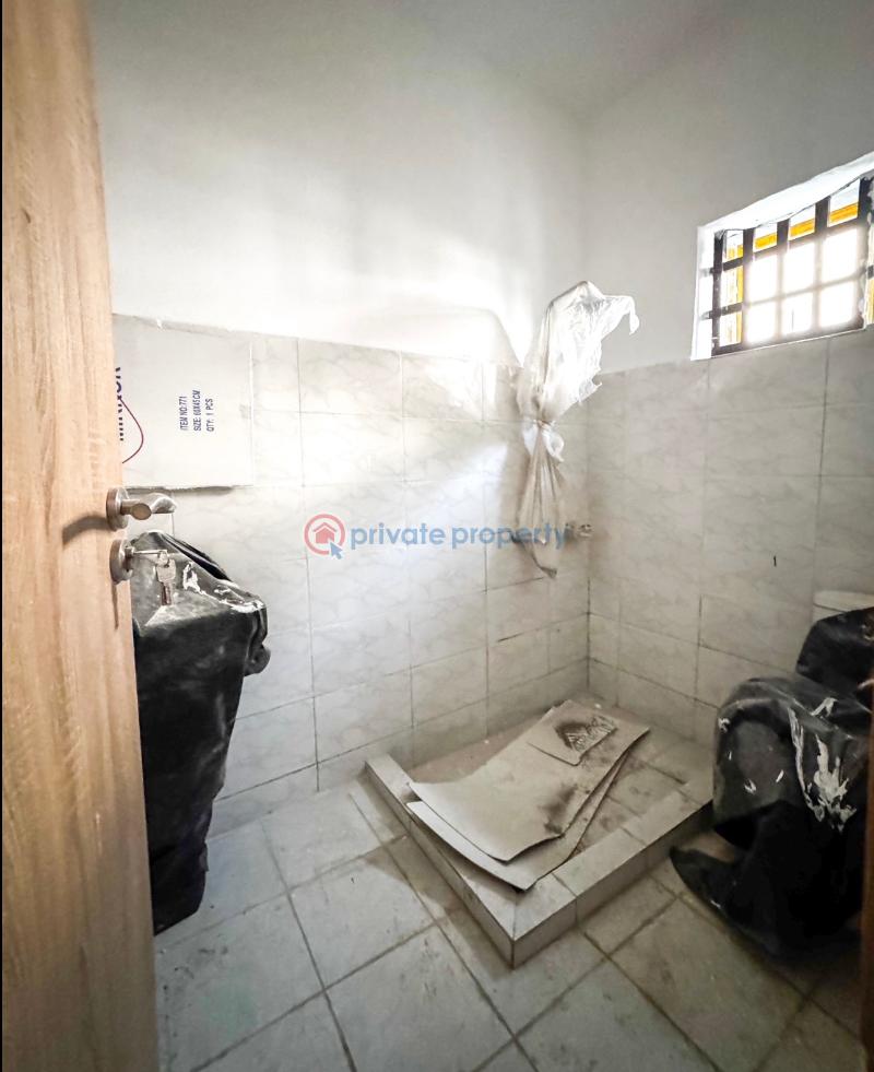 3 bedroom bungalow with 2 room bq - 4 3 bedroom Detached Bungalow For Sale Idu Industrial Abuja Phase 3  - 4