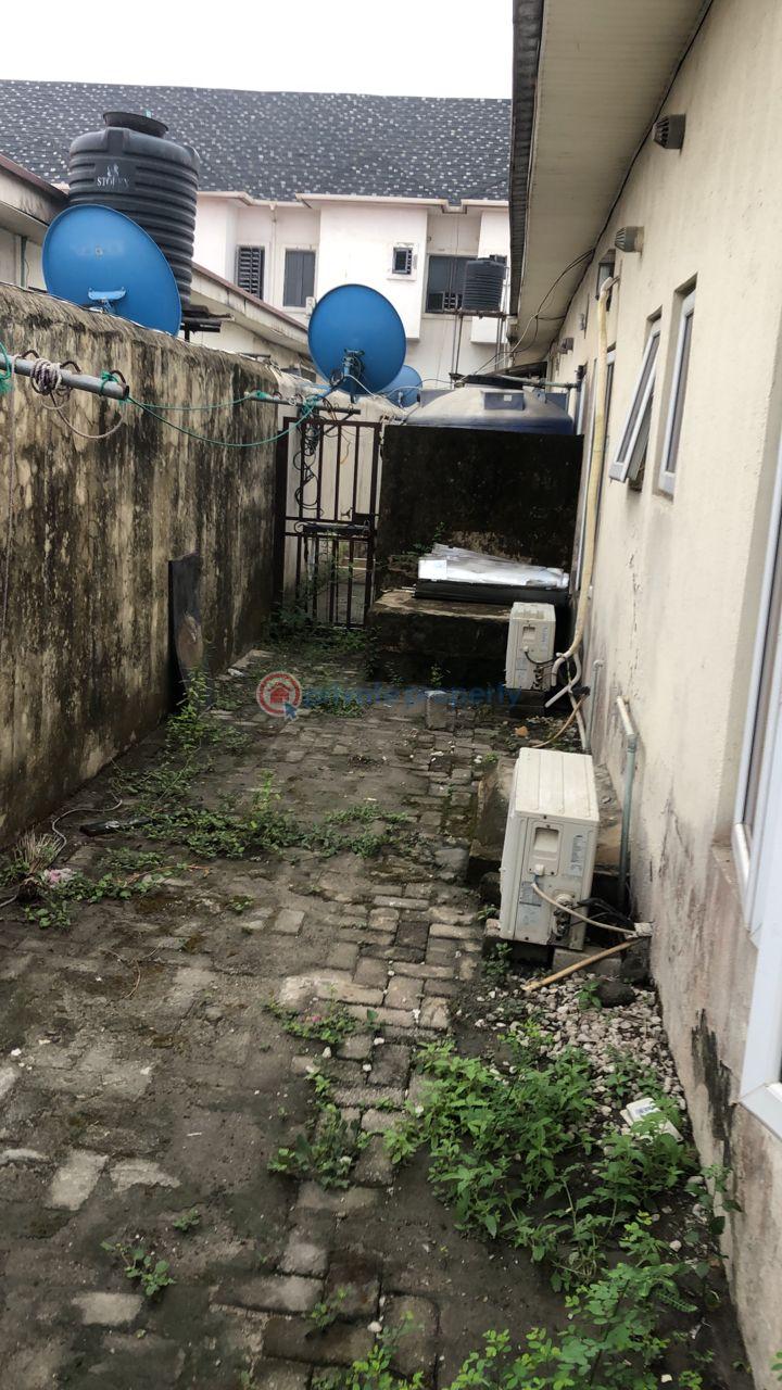 3 bedroom Terraced Bungalow For Sale Orchid Road Ikota Lekki Lagos - 19
